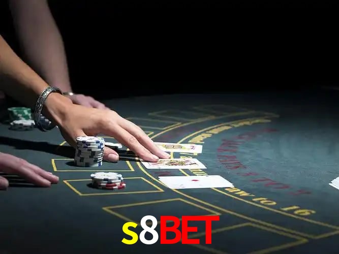 Cassino ao Vivo s8bet - Dealers Brasileiros Profissionais